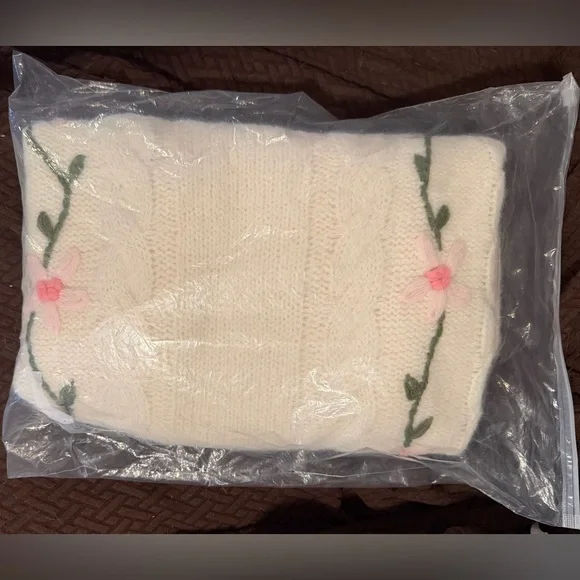 POL Regular Fit Cream Sweater with Green & Pink Floral Embroidery, Large - Picture 6 of 6